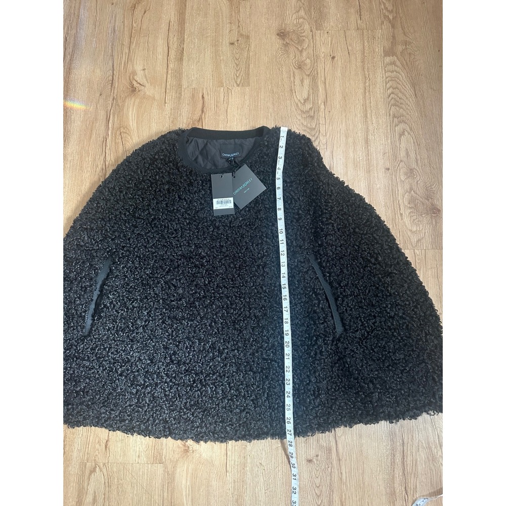 Cynthia Rowley Faux Fur Capelet Black M/L NWT $445 Poncho Jacket - Picture 4 of 4